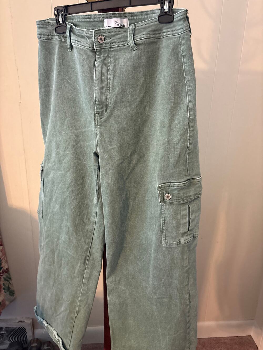 Vervet by Flying Monkey Green Cargo Jeans Sz 31